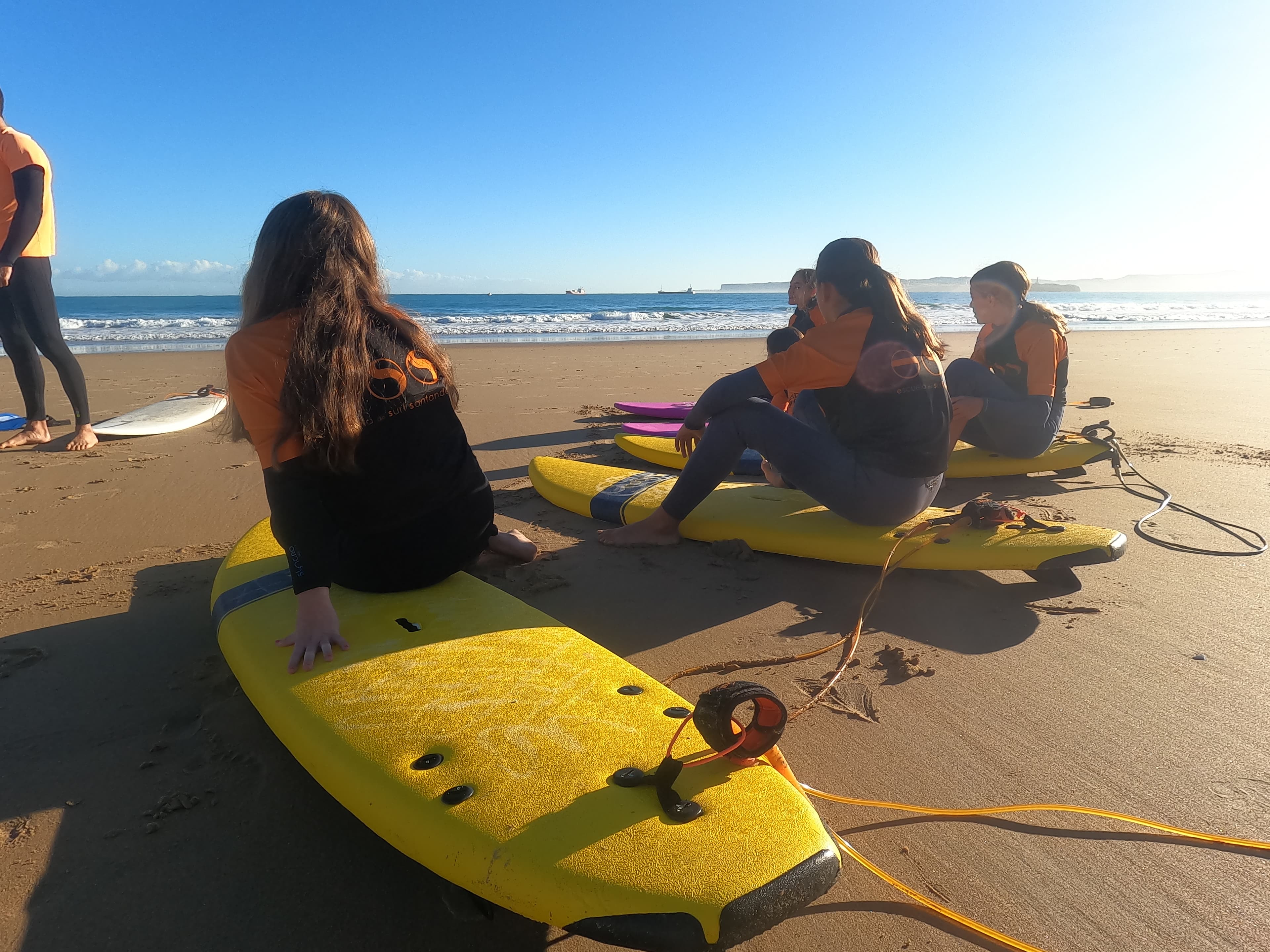 CURSO DE SURF 5 DÍAS - SARDINERO